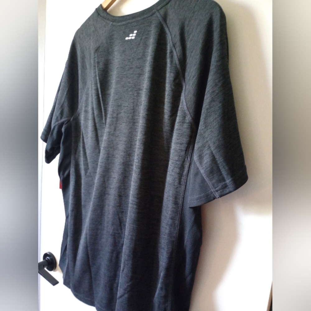 🙂BCG Short Sleeve Men's Tee With Moisture Wicking Size XL NWT - Picture 5 of 8